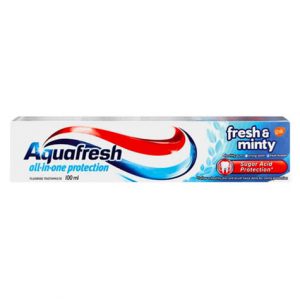 aquafresh intense clean superdrug